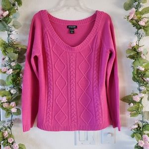 NEW YORK COMPANY - SCOOP NECK SWEATER - LARGE